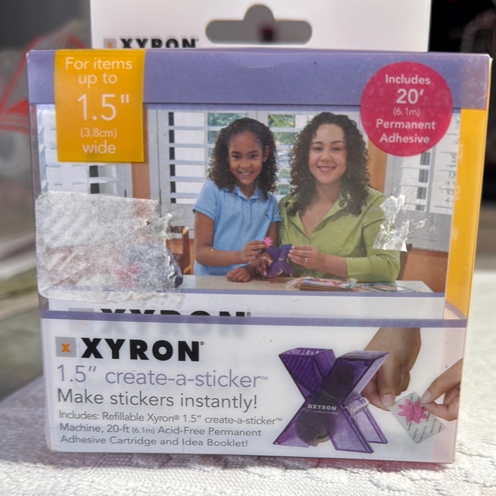 Xyron Create-a-Sticker Machine - Picture 1 of 1